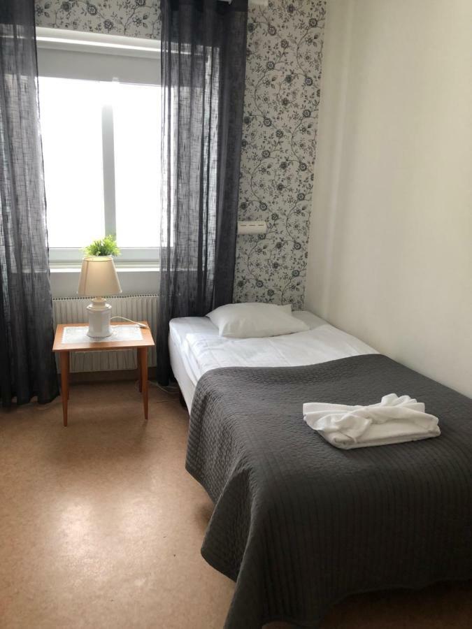 Stornasets Pensionat Och Vandrarhem Sundsvall Esterno foto