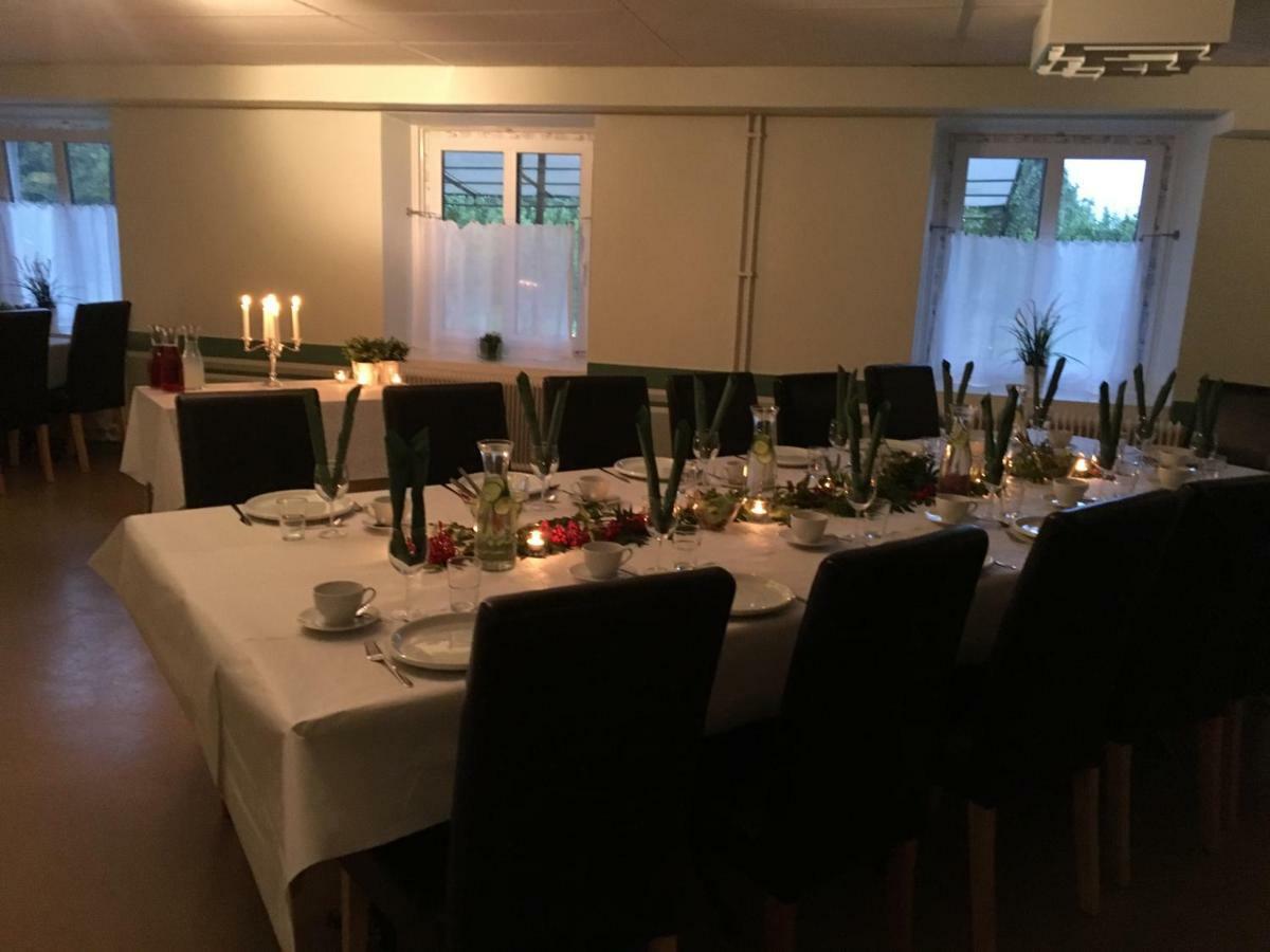 Stornasets Pensionat Och Vandrarhem Sundsvall Esterno foto